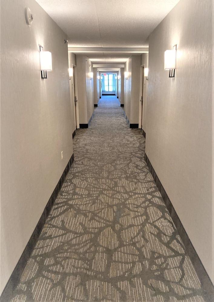 Wingate By Wyndham Erie Hotel Ngoại thất bức ảnh
